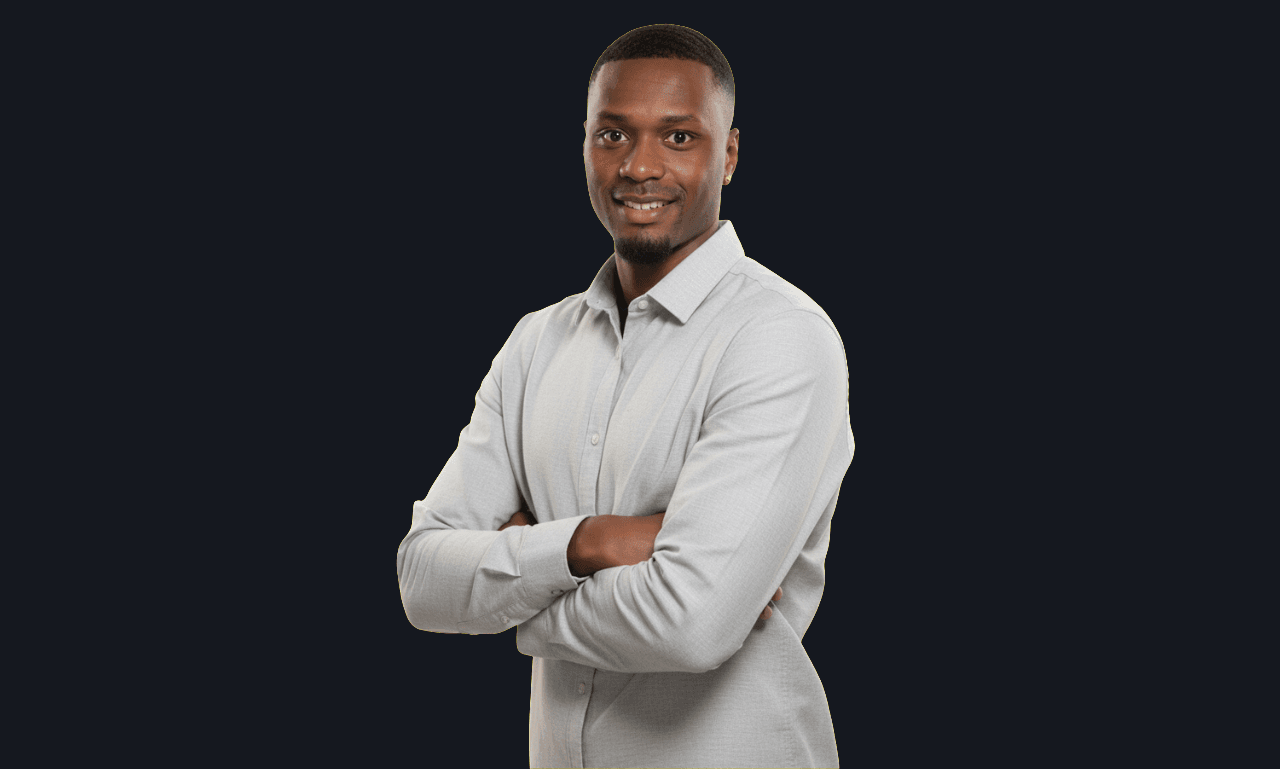 Damola, team member at azeedigitals