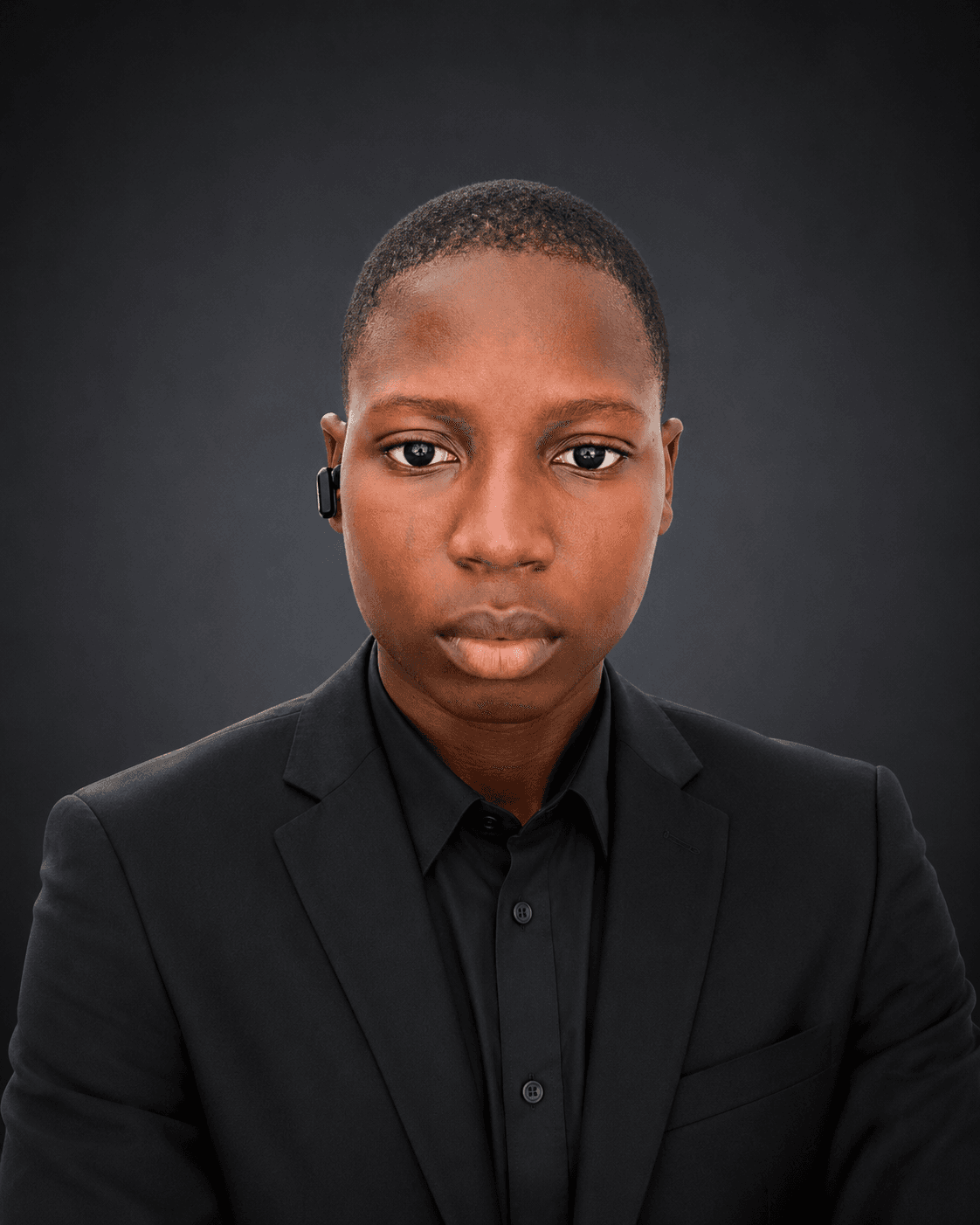 Roshee, team member at azeedigitals